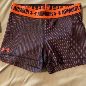 Under Armour 3” compression shorts